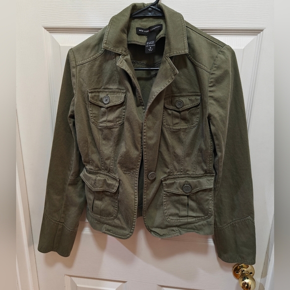 New York and Co jacket - Picture 1 of 8